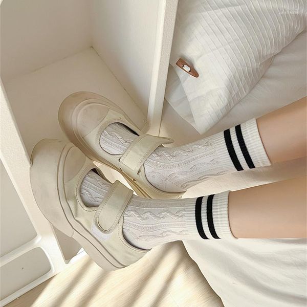 Calcetines de mujer para la escuela, bonitos calcetines largos informales a rayas de Color sólido negro blanco Harajuku, ropa de calle de algodón transpirable