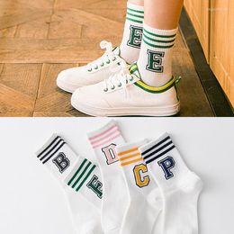 Chaussettes pour femmes sports sports de collège à rayures printemps et d'été harajuku alphabet coton pur 3 bars japonais