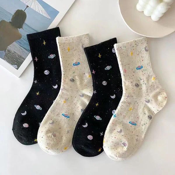 Chaussettes en coton imprimé étoiles pour femmes, mi-tube pour filles, chaussettes courtes coréennes Harajuku, décontractées, confortables et respirantes, printemps-automne