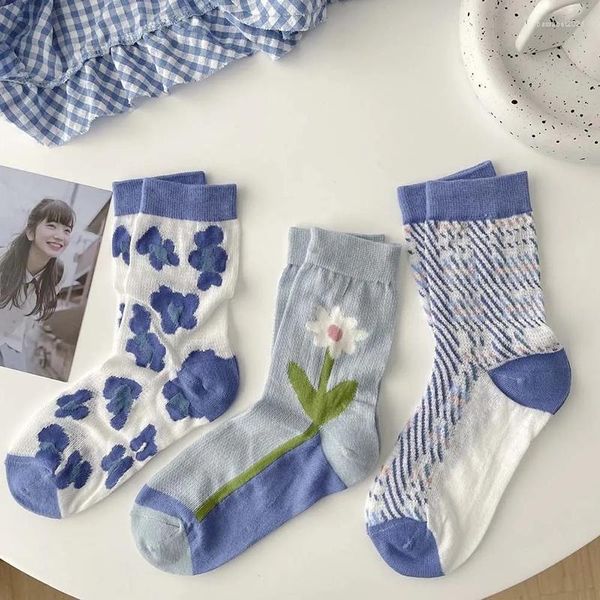 Femmes Chaussettes D'été Japonais Bleu Fleur Doux Littéraire Moyen Tube Mignon Doux Casual Long TJ3028