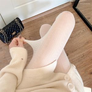 Femmes chaussettes minces bas blancs bas femelle japane lolita en dentelle cantyhose sub anti-coré