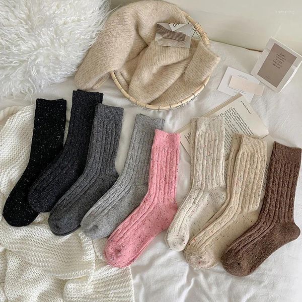 Chaussettes de femmes torsadées laine épaissie de couleur unie chaude empilée