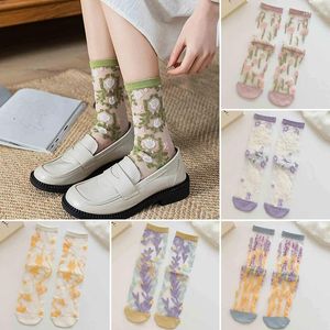 Calcetines de mujer ultrafinos transparentes de seda de cristal moda de verano equipo Flor Retro ropa de calle elásticos cortos calcetines femeninos