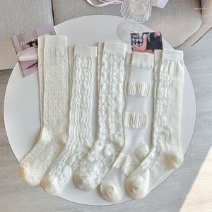 Chaussettes longues en soie cristal blanc pour femmes, bas d'été Ultra-fins transparents, bas de genou JK Lolita Kawaii, dentelle mignonne