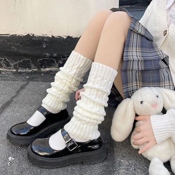 Calcetines de mujer calentadores de piernas de invierno sueltos Y2k gótico Lolita tejido largo blanco dulce niña cubierta de pie de lana Cosplay calcetín para mujer Leggings