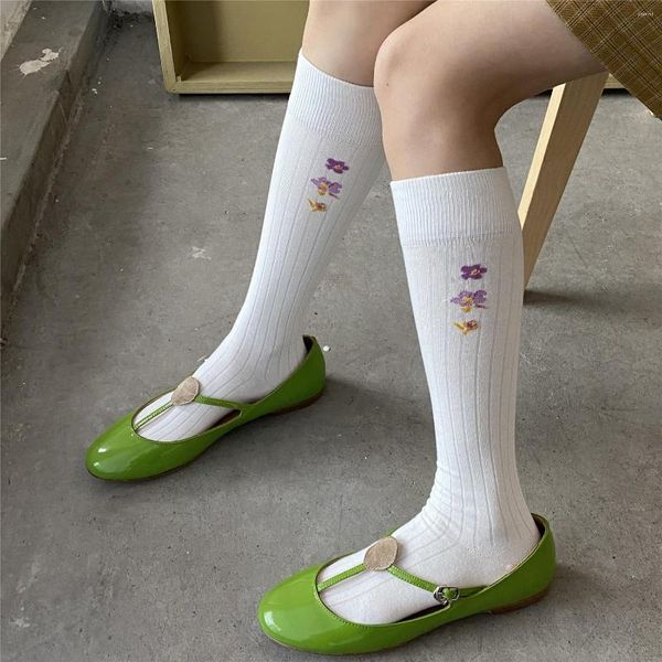 Femmes Chaussettes Femmes Petite Fleur Bas Filles Genou Jk Simple Couleur Unie Style Coréen Long Kawaii Veau