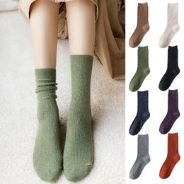 Femmes Chaussettes Femmes Tube Moyen Printemps Été College Style Polyvalent Coton Automne Hiver Noir Casual Wear Résistant Bas