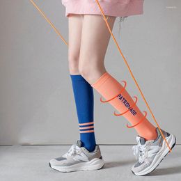 Chaussettes de sport à Compression pour femmes, longues, serrées, à la mode, confortables, en coton, pour cyclisme, course à pied, saut, Yoga