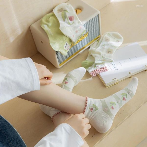 Chaussettes en coton pour femmes, courtes et mignonnes, lapins de dessin animé, absorbant la sueur, respirantes, invisibles, polyvalentes pour toutes les saisons