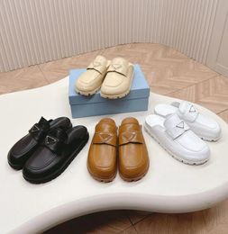 Dames Zacht gewatteerd nappaleer sabots slipper designer mode Muilezels sandaal luxe Platform hoogwaardige Casual Scuffs Baotou slipper Maat 35-41