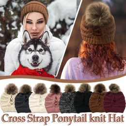 Vrouwen massief stiksels met bal pluche hoeden haak brei cross mutie cap chunky pom pom winter warme hoed sombrero mujer