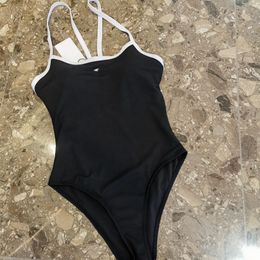 Femmes Spaghetti Strap Rego Rego appliqué un maillot de maillot de bain une pièce de maillot de bain SMLXL