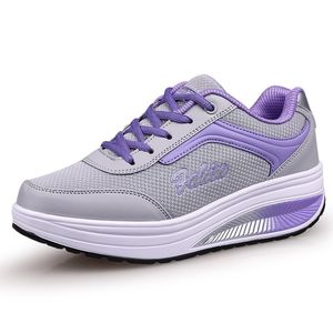 Femmes Sports Box Designer Dames avec des chaussures de course extérieures Mesh femme respirante