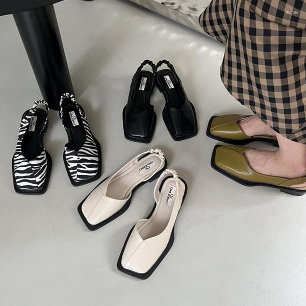 Femmes carrées Sandales HEAD Fashion Trend Baotou Botto Bottom Low Talon Casual Casual Void Elastic Band Chaussures Sandale Femme