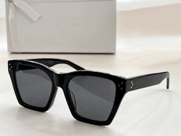Vrouwen Vierkante Zonnebril Zwart Grijs Lenzen 40041 Zonnebril Sonnenbrille Shades gafas de sol UV400 Bescherming Brillen met Doos