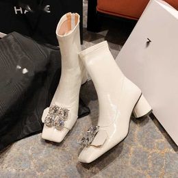 Dames Korte laarzen met vierkante neus Dames Netto Rode Diamant Dikke hak Schoenen met hoge hakken Lakleer Dun en veelzijdig Kleine man Middelste buis Elastisch