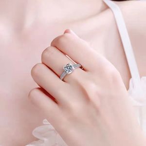 Femmes sterling sier anneau de créateur de diamants de fiançailles de la mode