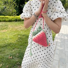 Femmes Sac à corps croisé de fraises Sac à cartouche tissé polyvalent Adorable Bag à l'épaule adorable DIY CARTON MIGNE TRICH SLING PRISE 240408