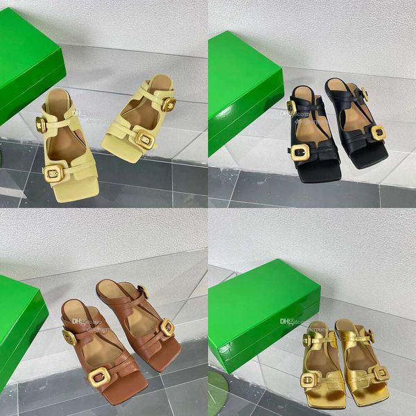 Femmes Stretch Boutle Mule Sandale Sandales plates Chaussures Designer Toe Toe Sandal Sandal Pantres pour femmes Slipper de haute qualité glissements de cuir Mules Qualité d'origine