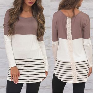 Vrouwen streep gedrukt kant patchwork lange mouwen tuniek t-shirt herfst dames mode casual truien plus size losse shirt 220321