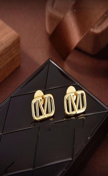 Boucles d'oreilles étalons premium Gold Diamond Earring Designer Bijoux Mentirs Mens Studs Luxury Hoops Brand Letter Fashion Bijoux de Luxe With2394493