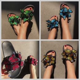 Pantoufles papillon tridimensionnelles brodées artisanales d'été pour femmes, sandales GAI, talon à la mode, niche brodée eva, 2024