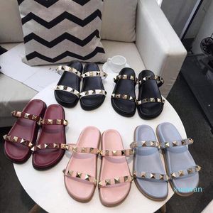 Mujeres de verano de verano con dos rayas zapatillas de goma Sandalias Damas de la playa Slipery Slipper Slipper Sandal Tamaño 35-41