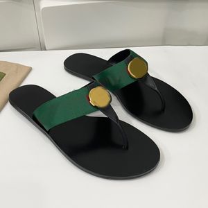 Zapatillas de verano para mujer Playa Diapositivas cómodas 2022 Sandalias planas para todo fósforo para mujer Sandalias planas de lujo de alta calidad para hombre Sandalia Chanclas de cuero Tanga deslizadores