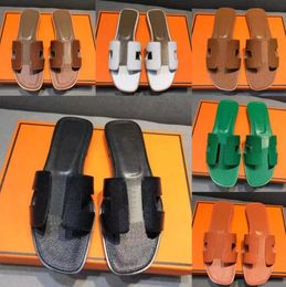 femmes pantoufles d'été sandales de designer de haute qualité mocassins à fond plat dames avec cadre flip flop slide Diaporama 43 couleurs