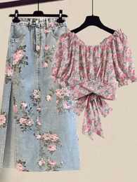 Femmes Summer Sweet Pink Print Print Two Pieces Set Oreen Puff Bandage Bandage Floral Top Floral and Side Split Retro Denim Set 240326