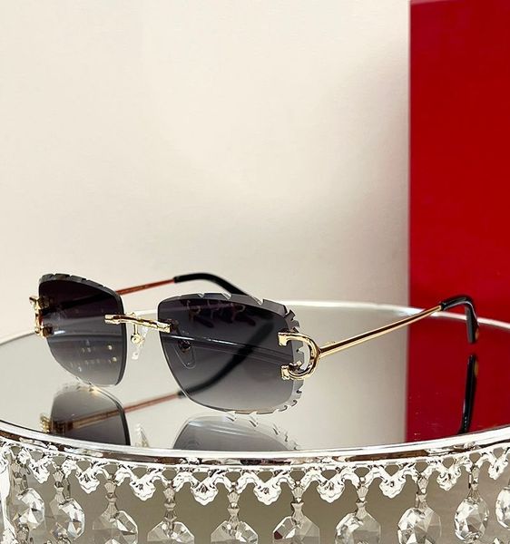 Gafas de sol para mujer 0092 engranaje de diseñador cuadrado grande Marco negro templos de personalidad de moda letras doradas con lentes de color degradado de cadena UV pro