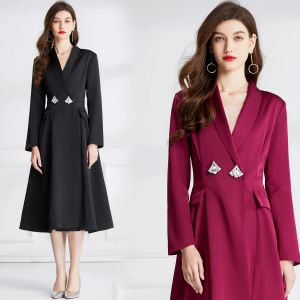 Herfst Winter Vrouwen Kleding Mode Runway Trenchcoats Notched Lange Mouw Diamanten Knoppen Vintage Elegante Dames Jassen Overjas 2024