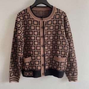 Dames Sweaters Designer Jacket Hoge Kwaliteit Cardigan Classic Women's Long Mouw Trui Vrouw V-Neckswaters Jassen
