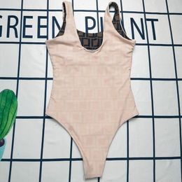Damesbadpakontwerper One Piece Vrouwelijke badmode bikini's XL Badpak Zwempak Vrouwelijke zomerstrandkleding bodysuit