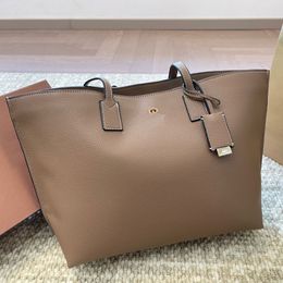 Dames Totes Tassen Handtas Schoudertassen Onderarmtassen Designer Luxe Tassen Schoudertassen met grote capaciteit Eenvoudige modieuze hardware Letters Boodschappentassen