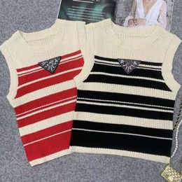 Femmes gilet designer débardeur mode triangle inversé étiquette rayé camisole décontracté lâche sans manches tricot gilet hauts