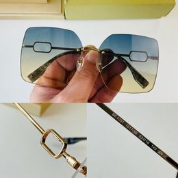 Femmes Vintage lunettes de soleil carrées 4331 sans monture diamant coupe lentille rétro avant-garde couleur claire décoration lunettes d'été sculpture conduite monture en métal lunettes