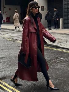 Femmes Vintage vin rouge revers longs Pu manteaux automne mode Double boutonnage avec ceinture pardessus femme élégant en cuir Streetwear 240117