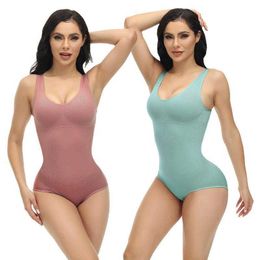 Femmes taille ventre Shaper une pièce shapewear qui comprime l'abdomen rassemble et soulève les fesses façonnant la taille post-partum des femmes
