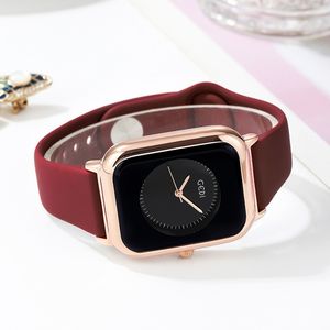 Dameshorloge Casual Zakelijke horloges Hoge kwaliteit designer luxe quartz-batterij Kleine vierkante schotel 35 mm Horloges A6