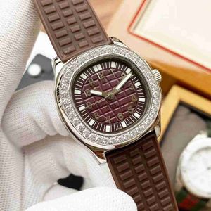 Designer Watch Watchs Regches de haute qualité Luxury Watch Diamond Inclay Resin Bond 39 mm Rose Gol Mécanical Winding