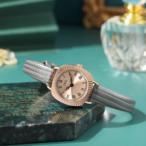 Montre femme édition limitée Modem montres de haute qualité designer de luxe Quartz-Batterie Petit plateau carré 35mm Montres montre de luxe cadeaux A8