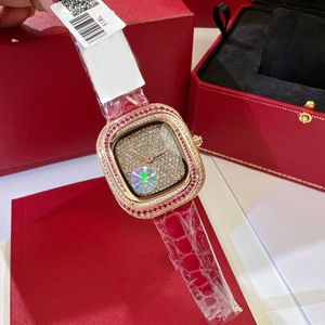 Dameshorloge Quartz-horloges Dameshorloges 30 * 33 mm saffierkast met diamant Montre de Luxe