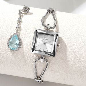 Les femmes regardent des montres de luxe de haute qualité créateur de mode étanche quartz-batterie Simple petite montre en alliage de plaque carrée