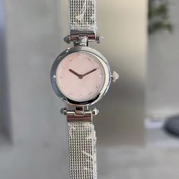 Reloj para mujer Diseñador para mujer Esfera pequeña Malla de 27 mm Tira de acero Tejido de metal Reloj con movimiento de cuarzo clásico y moderno Reloj de mujer resistente al agua con zafiro