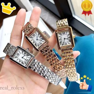 Relojes de mujer Movimiento de cuarzo de moda Reloj de vestir dorado Sier Lady Square Tank Caja de acero inoxidable Cierre original Reloj de pulsera analógico informal Montre De Luxe