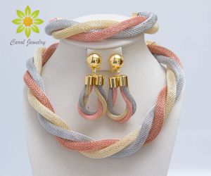 Livraison gratuite femmes mariage mélange trois couleurs collier boucles d'oreilles Bracelet or accessoires ensembles de bijoux