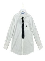 T-shirts blancs avec une cravate d'été t-t-shirt respirant lettre de créateur imprimement t-shirts à manches longues 7150063