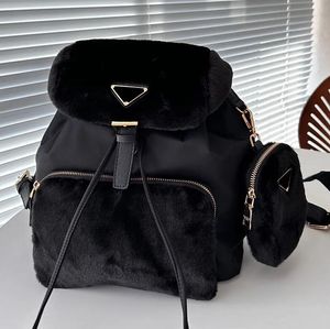 Femenina de la mochila de invierno Diseñador Bag Nylon Nylon Crossbody Fashion Fashion Tote Mujeres Purse Flap clásico Bolsos de la escuela de gran capacidad Mochilas de gran capacidad