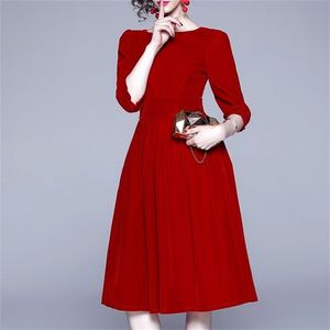 Vestido de terciopelo bordado elegante de invierno para mujer, vestido de cóctel de diseñador para mujer, Vestidos de estilo chino Vintage 210603